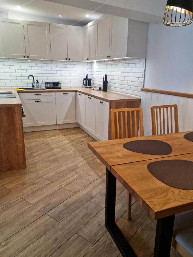 אוסטקה Tu I Teraz Apartament מראה חיצוני תמונה