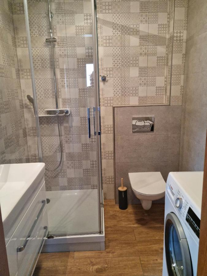 אוסטקה Tu I Teraz Apartament מראה חיצוני תמונה